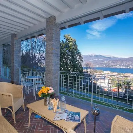Sleeps 13 Pool Air Con *