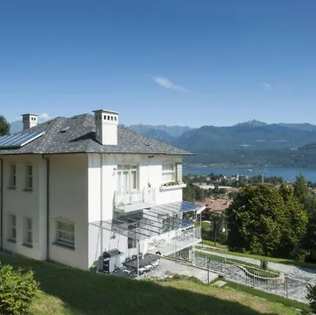 Villa Sleeps 13 Pool Air Con Baveno