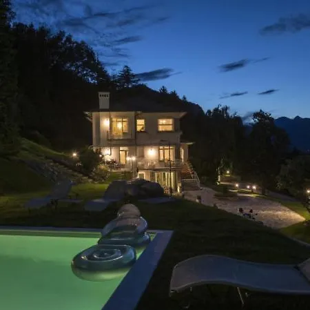 Sleeps 13 Pool Air Con Baveno